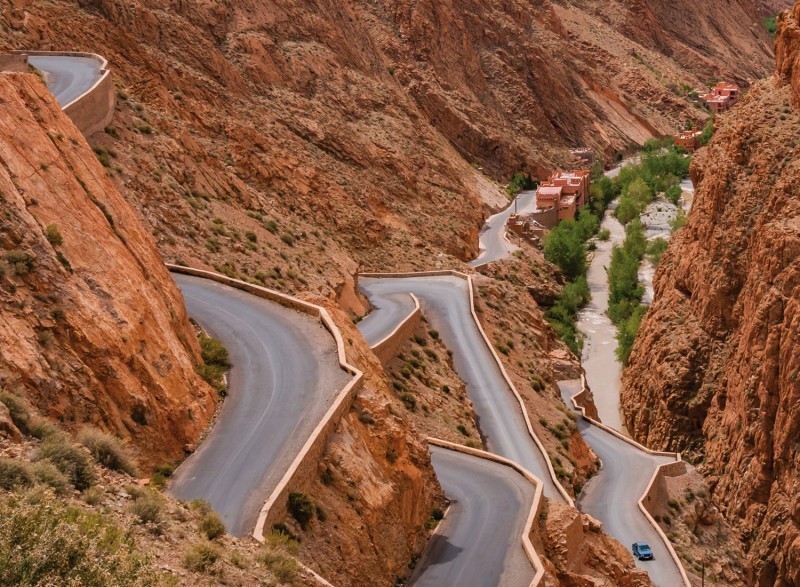 3 daagse privé tour incl. een overnachting langs de vallei van Dades en een sahara woestijn overnachting in Merzouga – Tentenkamp & kamelen